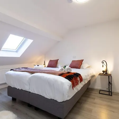 Huswell - Charming Seaside Apartment With Mezzanine And Modern Comforts